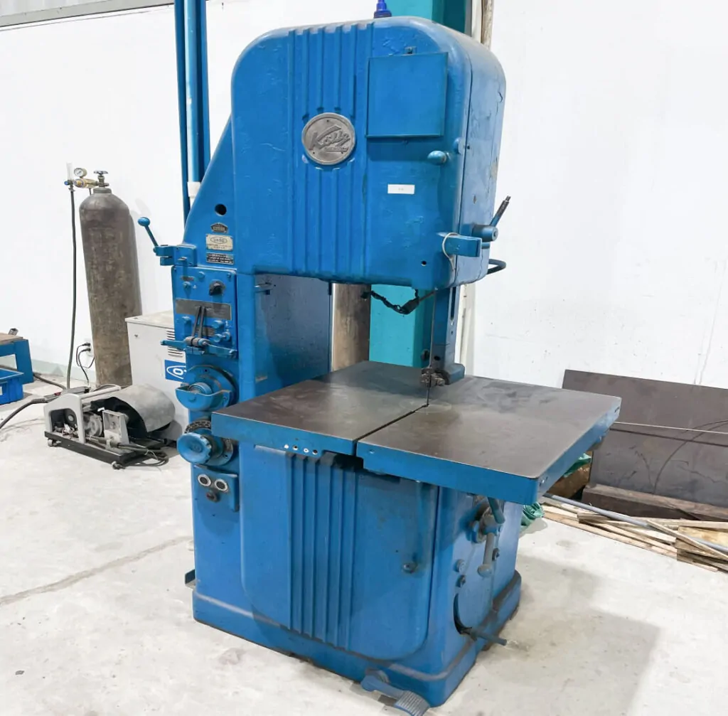 Lưỡi cưa vòng linh hoạt được sử dụng gia công các hình dạng và kích thước khác nhau.